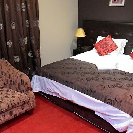 Houghton Guest House Johannesburg Bagian luar foto