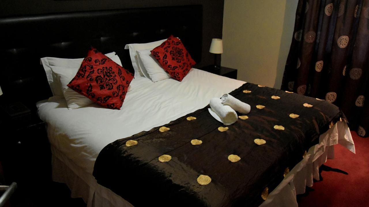 Houghton Guest House Johannesburg Bagian luar foto