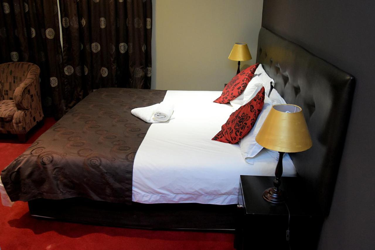 Houghton Guest House Johannesburg Bagian luar foto