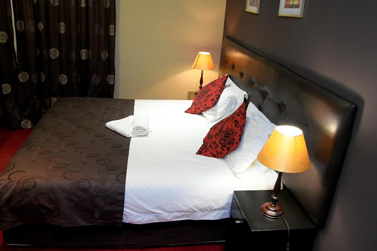Houghton Guest House Johannesburg Bagian luar foto