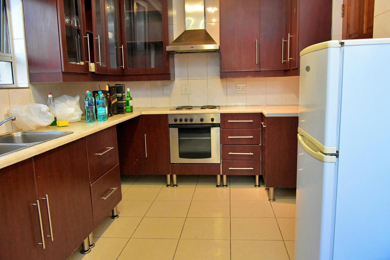 Houghton Guest House Johannesburg Bagian luar foto