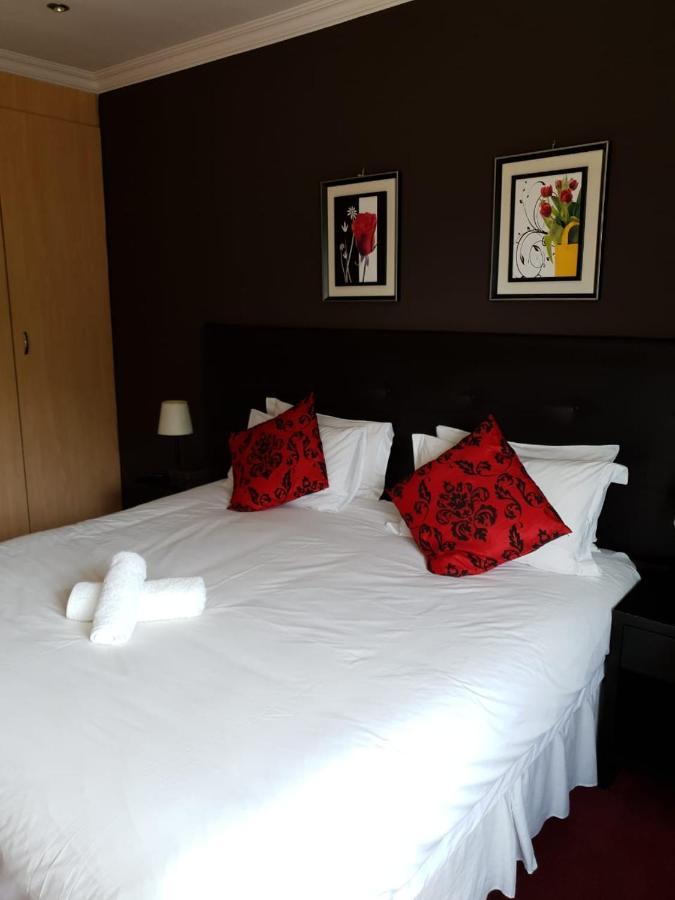 Houghton Guest House Johannesburg Bagian luar foto