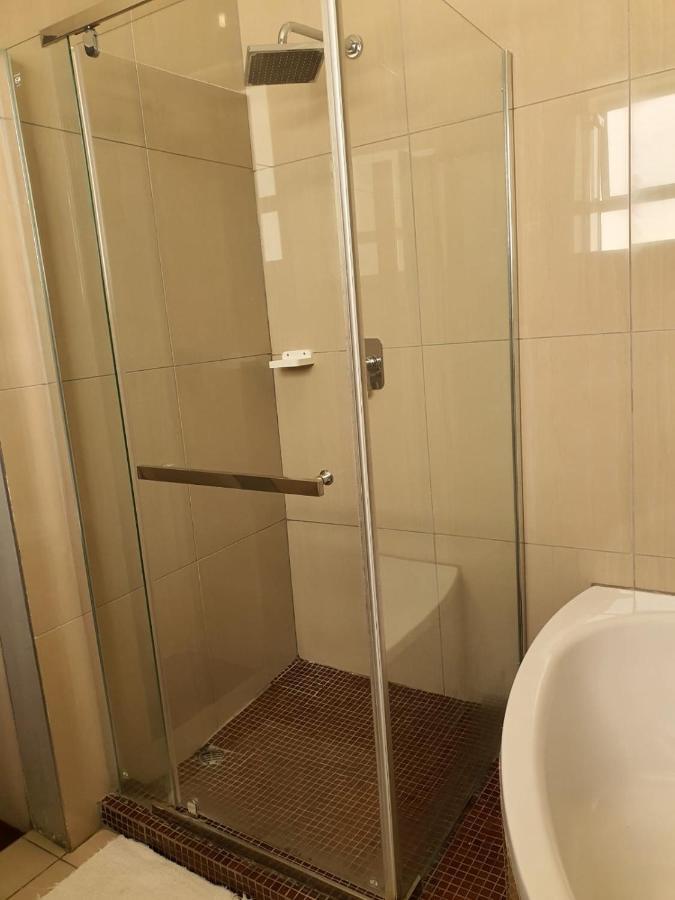 Houghton Guest House Johannesburg Bagian luar foto