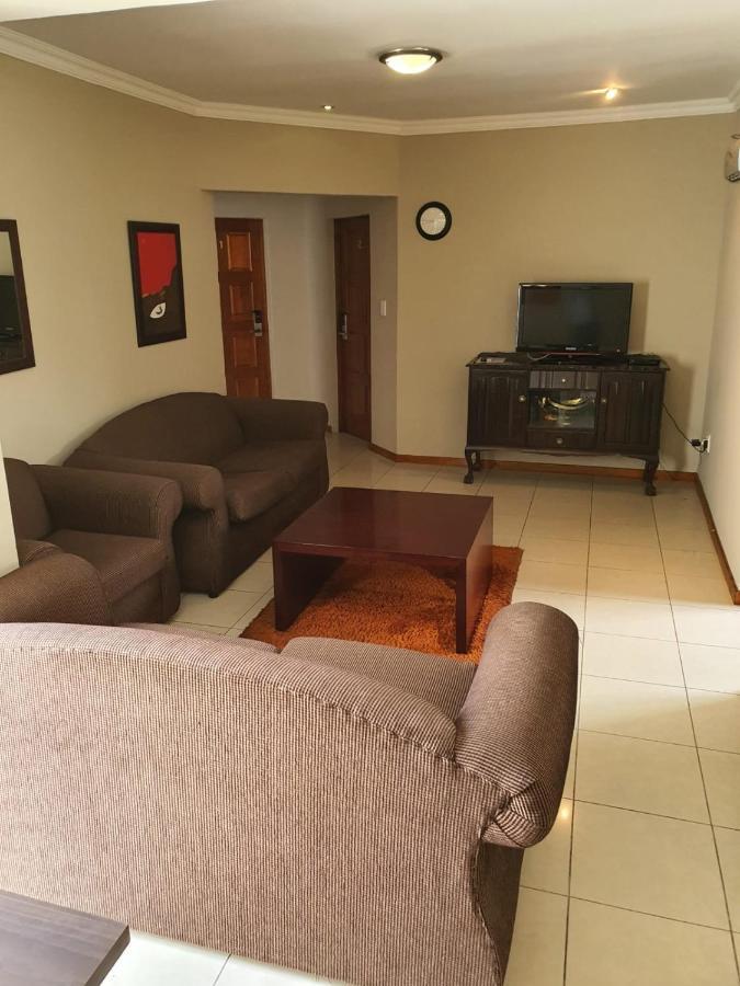 Houghton Guest House Johannesburg Bagian luar foto